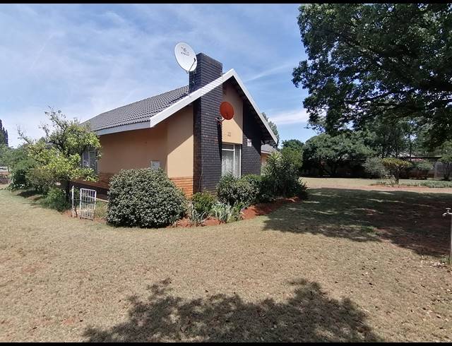 3 BEDROOM FREESTANDING SOLD IN IRENE PARK
